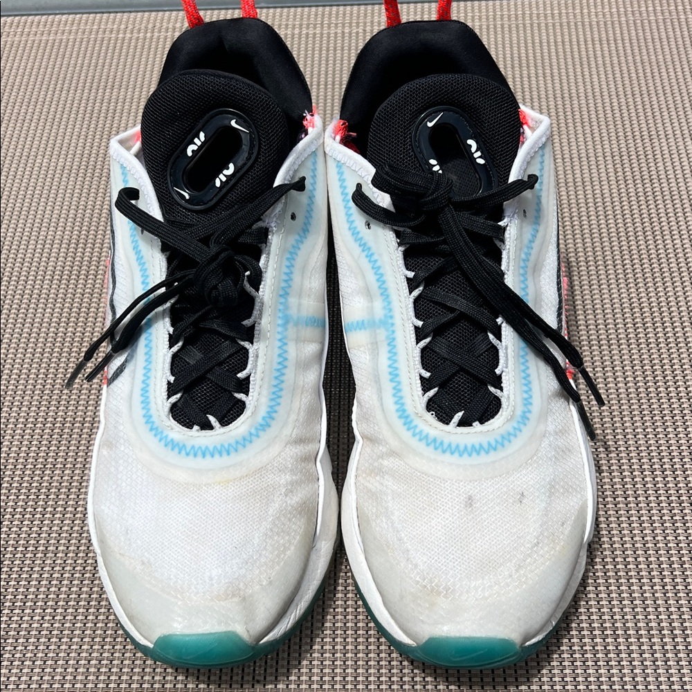 Nike Air Max 2090 Sneakers in Excellent Condition Size 8 Save ya good sneakers